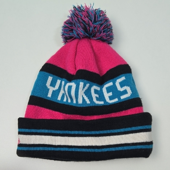 New Era Pink and Blue Yankees Pom-Pom Hat - Picture 3 of 5